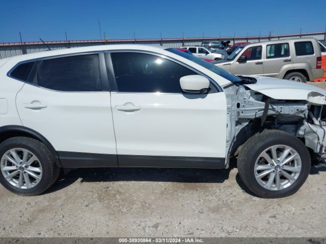 JN1BJ1CP5KW226591 Nissan Rogue Sport S