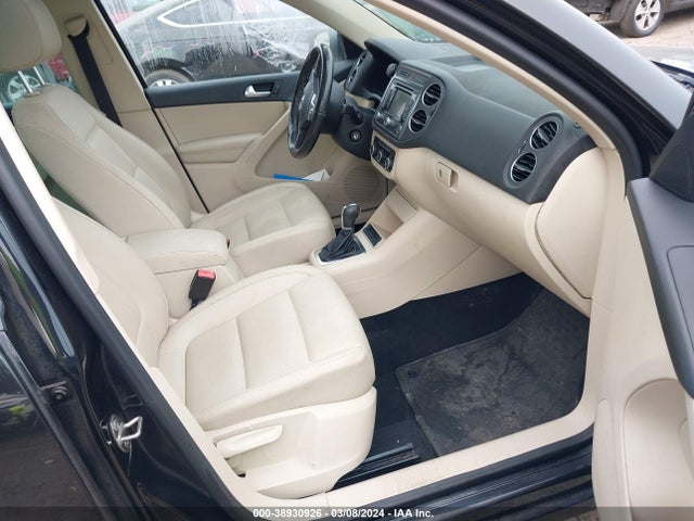 2012 VOLKSWAGEN TIGUAN SE VIN: WVGAV7AX7CW530795