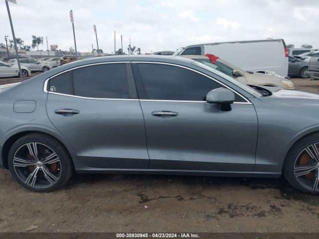 7JRA22TL7KG002310 Volvo S60 T6 Inscription