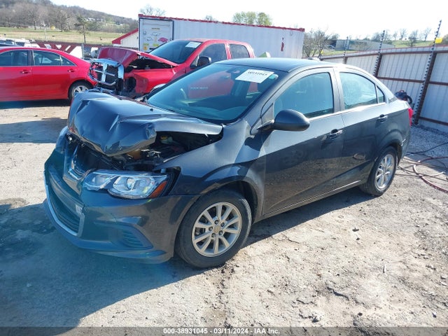 Chevrolet Sonic Lt Auto 2018 1G1JD5SH5J4123840 Image 2