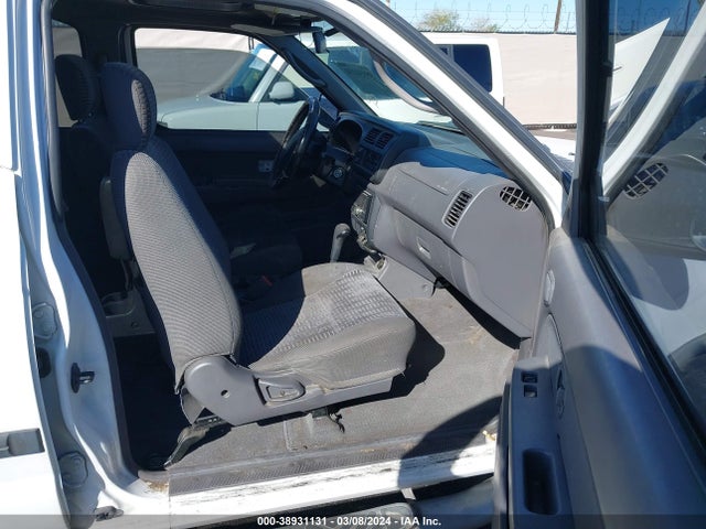2000 NISSAN XTERRA SE/XE VIN: 5N1ED28T5YC602869