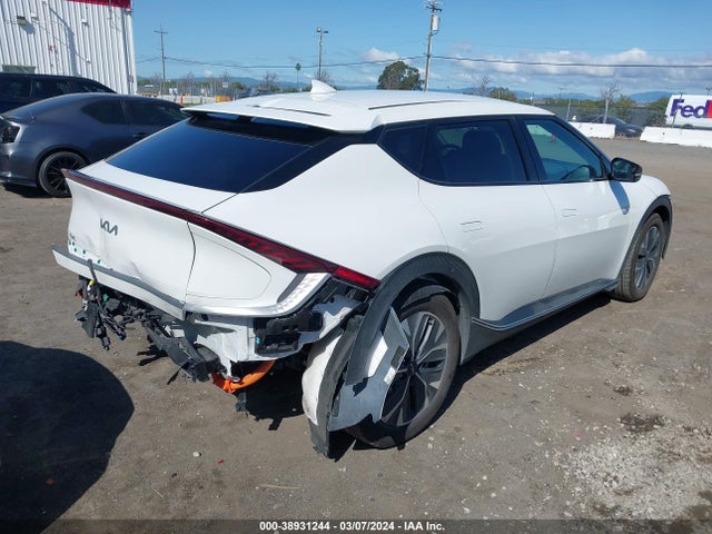 KIA EV6 LIGHT 2023 KNDC34LB6P5608692 Image 4