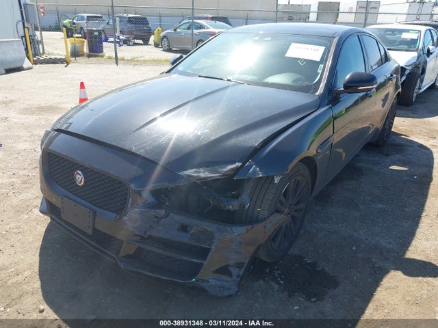 2017 JAGUAR XE SAJAE4BN6HA952613 Photo 5