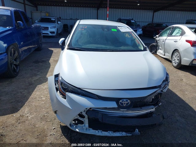 Toyota Corolla Hybrid Le 2022 JTDEAMDE8N3000687 Image 12
