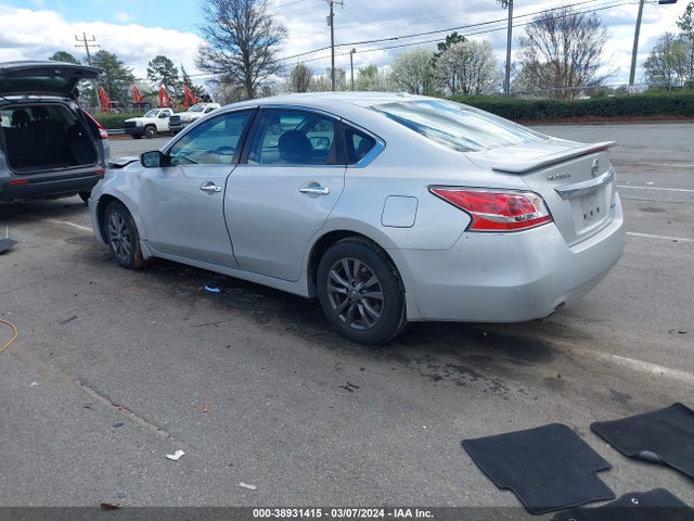 Nissan Altima 2.5 S 2015 1N4AL3AP7FC594169 Image 3