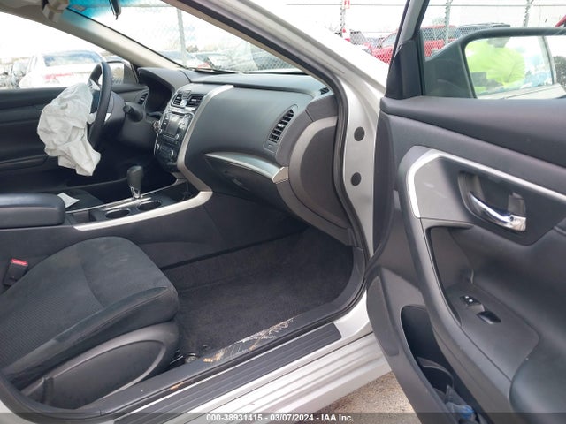 Nissan Altima 2.5 S 2015 1N4AL3AP7FC594169 Image 5