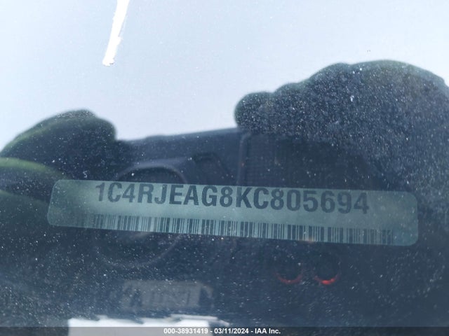 1C4RJEAG8KC805694 Jeep Grand Cherokee Altitude 4x2
