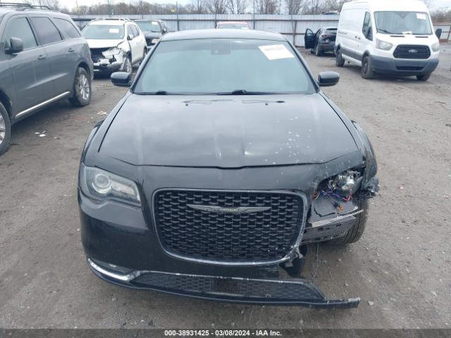 2C3CCABG0KH548457 Chrysler 300 300s