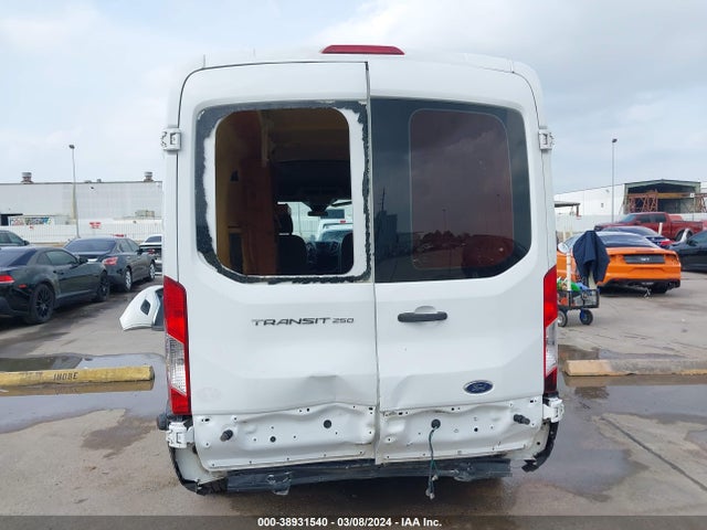 Ford Transit-250 2017 1FTYR2CM2HKA94014 Image 17