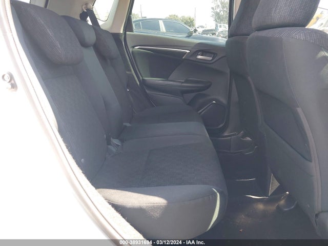 Honda FIT LX 2015 3HGGK5H50FM784533 Image 8