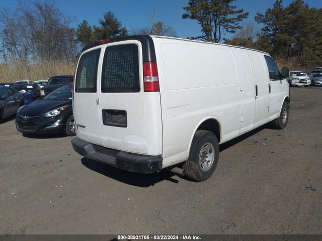 Chevrolet Express 3500 Work Van 2017 1GCZGHFF6H1202084 Image 4
