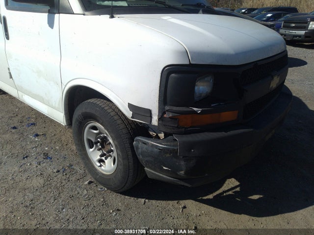 Chevrolet Express 3500 Work Van 2017 1GCZGHFF6H1202084 Image 6