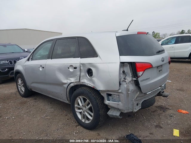 KIA SORENTO LX 2014 5XYKT3A69EG427795 Image 3