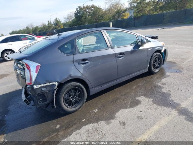 JTDKN3DU3F1980271 Toyota Prius Four
