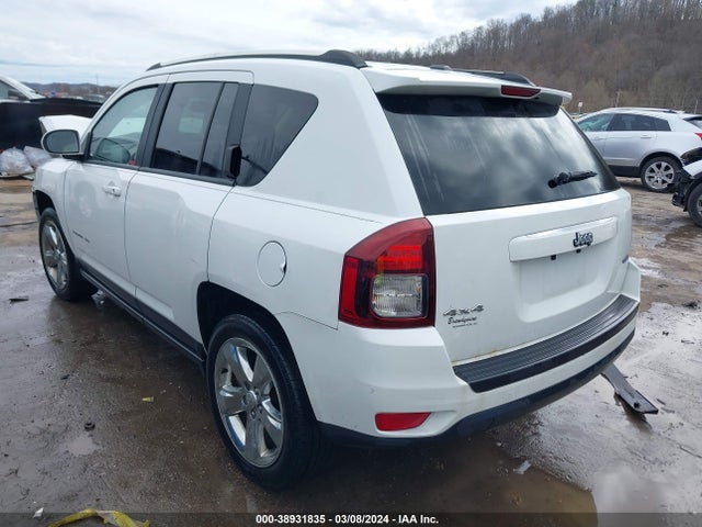 Jeep Compass Latitude 2014 1C4NJDEB3ED646184 Image 3