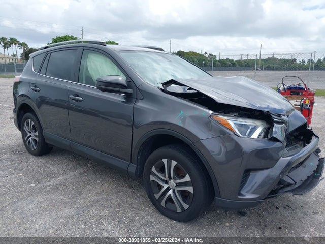 Toyota RAV4 LE 2017 JTMZFREV2HJ707444 Image 1