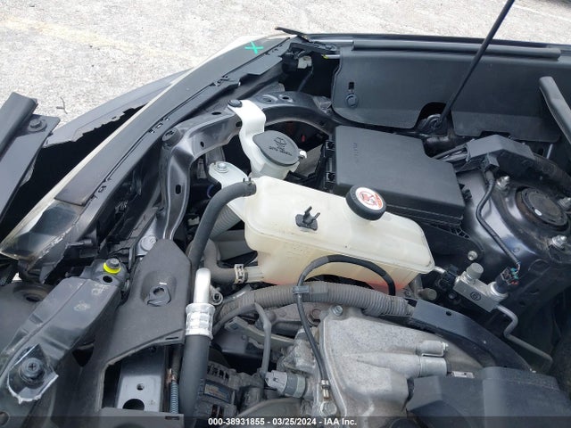 Toyota RAV4 LE 2017 JTMZFREV2HJ707444 Image 18