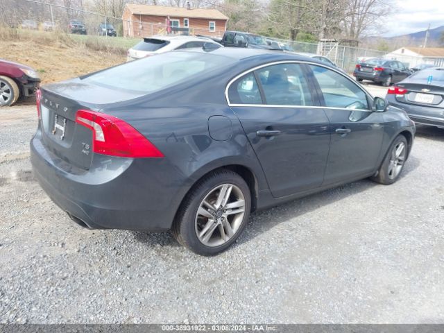 YV1612TB0F1308962 Volvo S60 T5 Premier