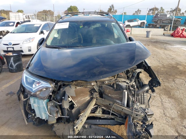 Toyota Rav4 Xle 2018 2T3WFREV9JW515318 Image 11