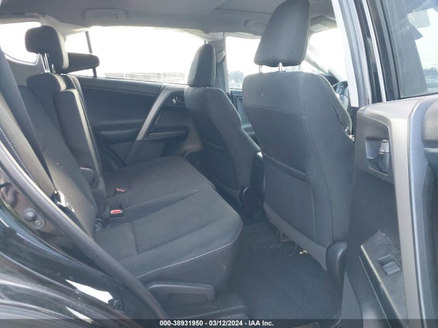 Toyota Rav4 Xle 2018 2T3WFREV9JW515318 Image 8