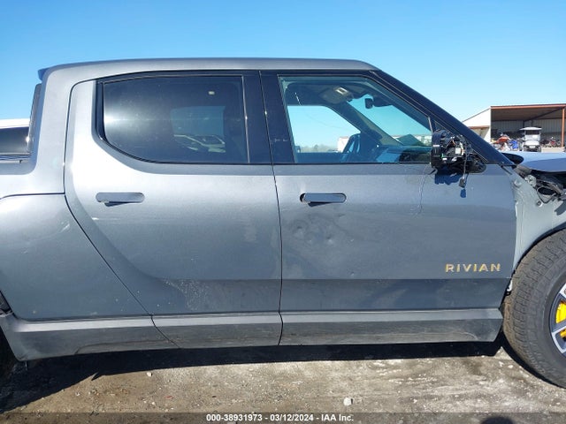 Rivian R1t Launch Edition 2022 7FCTGAAL7NN004428 Image 13