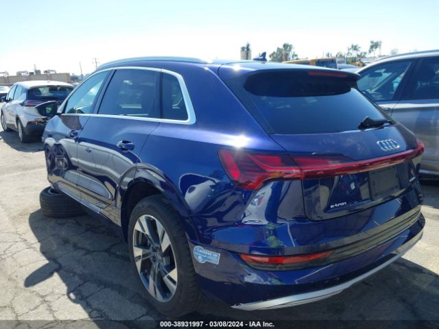 WA1AAAGE7MB001031 Audi E-tron Premium Quattro