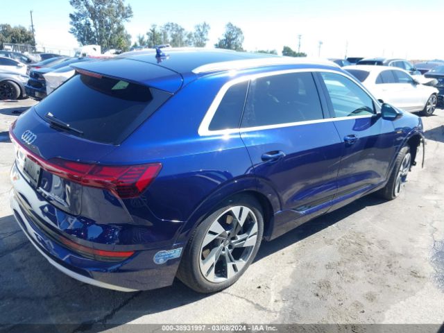 WA1AAAGE7MB001031 Audi E-tron Premium Quattro