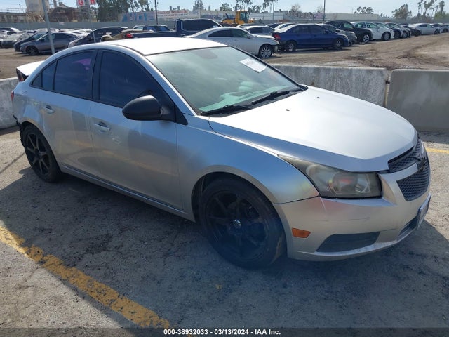 2014 1G1PA5SG7E7398575 main image