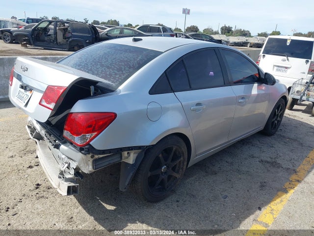 Chevrolet Cruze Ls Auto 2014 1G1PA5SG7E7398575 Image 4
