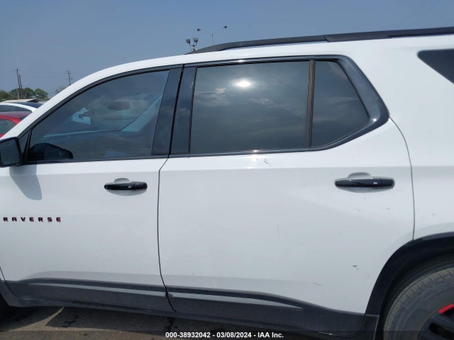 Chevrolet Traverse Premier 2018 1GNERKKW2JJ137811 Image 13