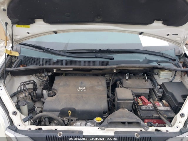 Toyota Sienna Xle 8 Passenger 2015 5TDYK3DC8FS571809 Image 10