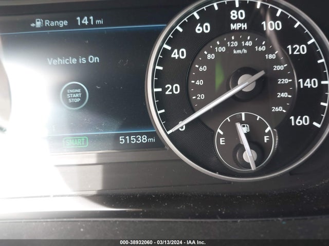 Genesis G90 3.3t Premium 2017 KMHG34JA2HU026717 Image 16