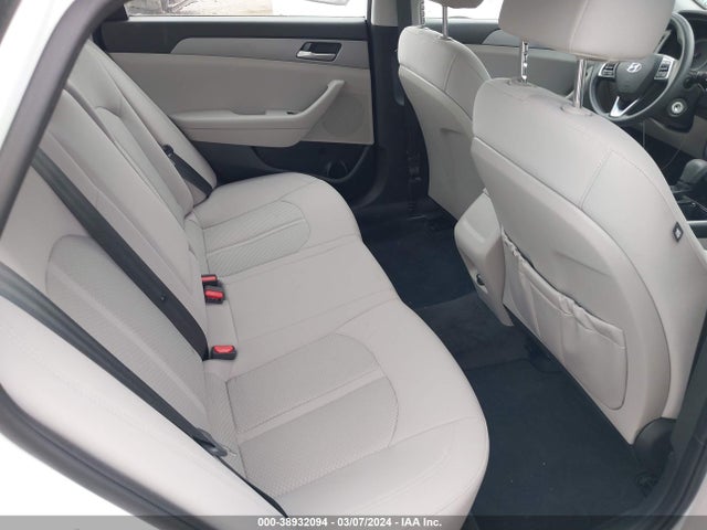 Hyundai SONATA SE 2019 5NPE24AF5KH818968 Image 8