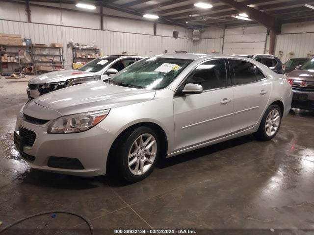 Chevrolet MALIBU 1LT 2015 1G11C5SL4FF255278 Image 2