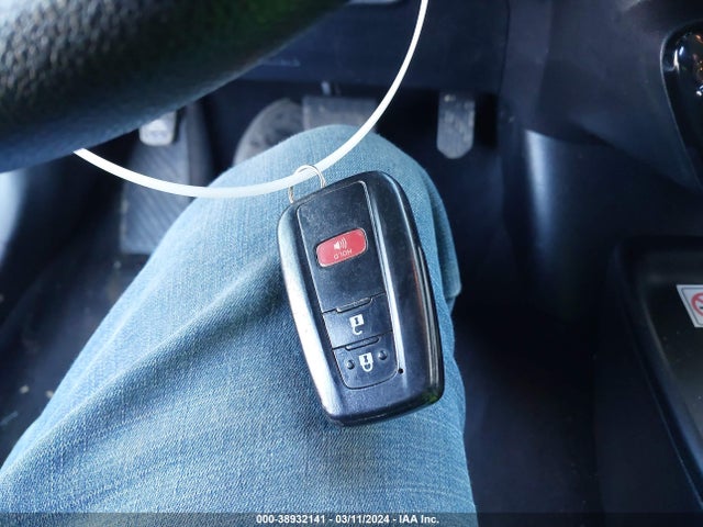 Toyota Prius Two 2016 JTDKBRFU8G3520778 Image 11