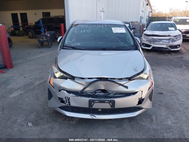 Toyota Prius Two 2016 JTDKBRFU8G3520778 Image 12