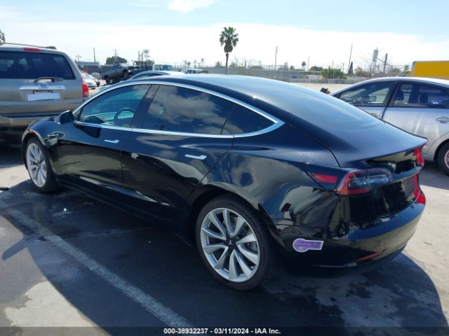 5YJ3E1EA2JF122710 Tesla Model 3 Long Range/mid Range