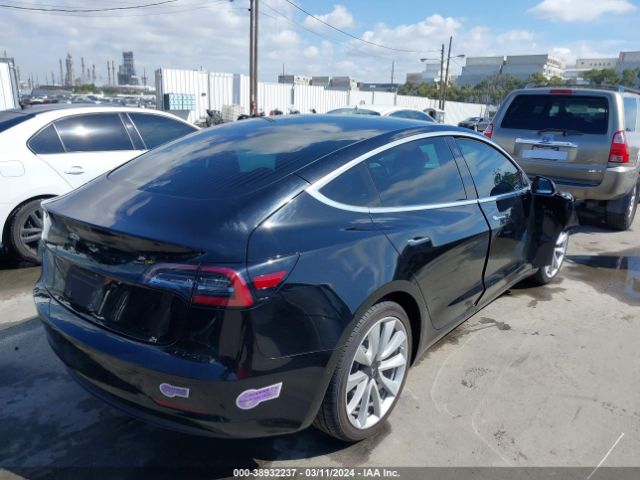 5YJ3E1EA2JF122710 Tesla Model 3 Long Range/mid Range
