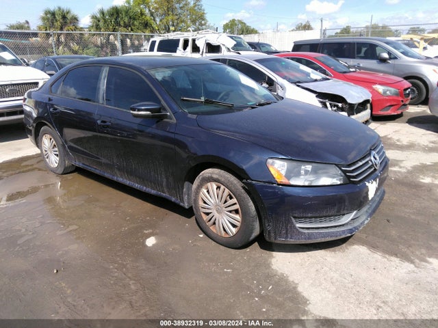 Volkswagen Passat 1.8t S 2014 1VWAS7A34EC027768 Image 1
