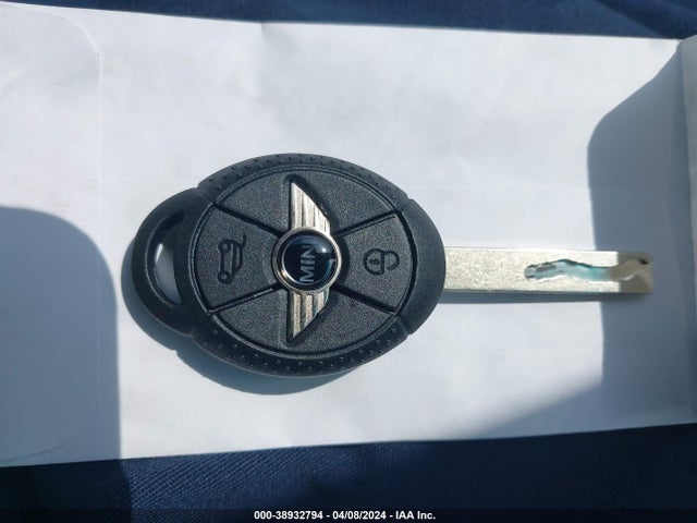 2005 MINI COOPER S WMWRE33575TG95830 Photo 10