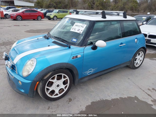2005 MINI COOPER S WMWRE33575TG95830 Photo 1