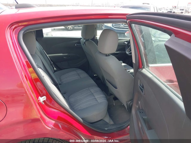 Chevrolet Sonic Lt Auto 2015 1G1JC6SH1F4156365 Image 8