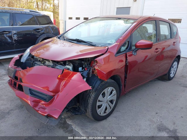 Nissan Versa Note S 2018 3N1CE2CP8JL365746 Image 2