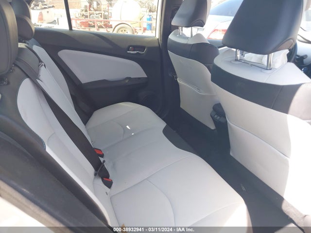 Toyota PRIUS XLE 2019 JTDKARFU2K3088989 Image 8