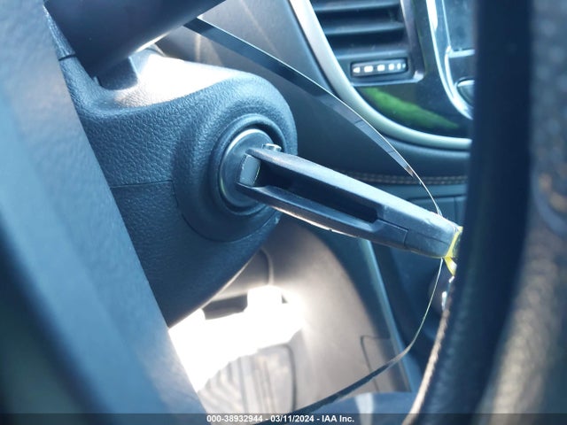 Chevrolet TRAX LS 2019 3GNCJKSB3KL130968 Image 11
