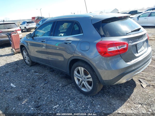 Mercedes-Benz GLA 250 2017 WDCTG4EB3HJ281916 Image 3