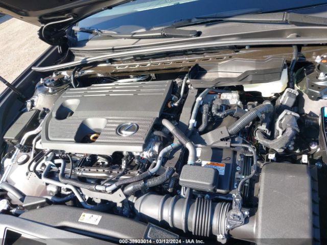 58ADA1C11RU044740 Lexus ES 300H