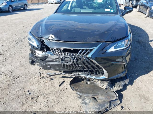58ADA1C11RU044740 Lexus ES 300H