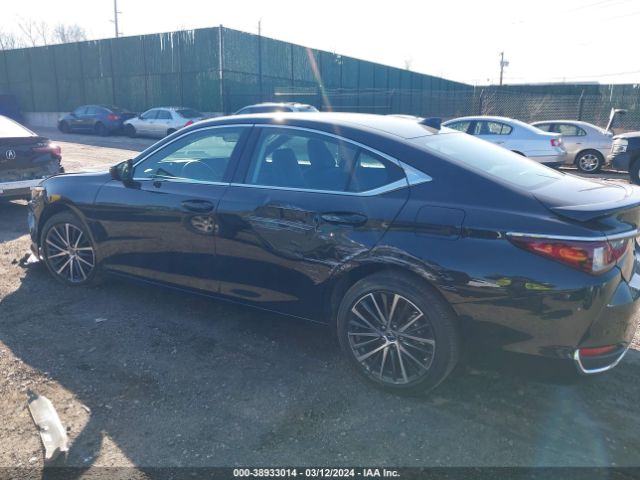 58ADA1C11RU044740 Lexus ES 300H