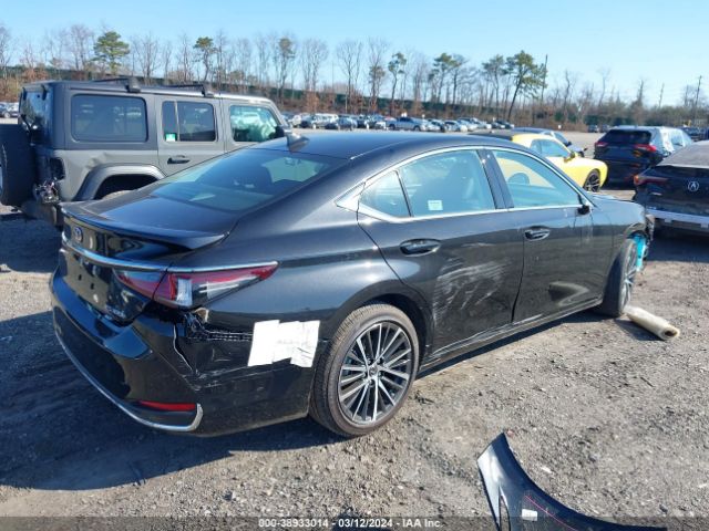 58ADA1C11RU044740 Lexus ES 300H